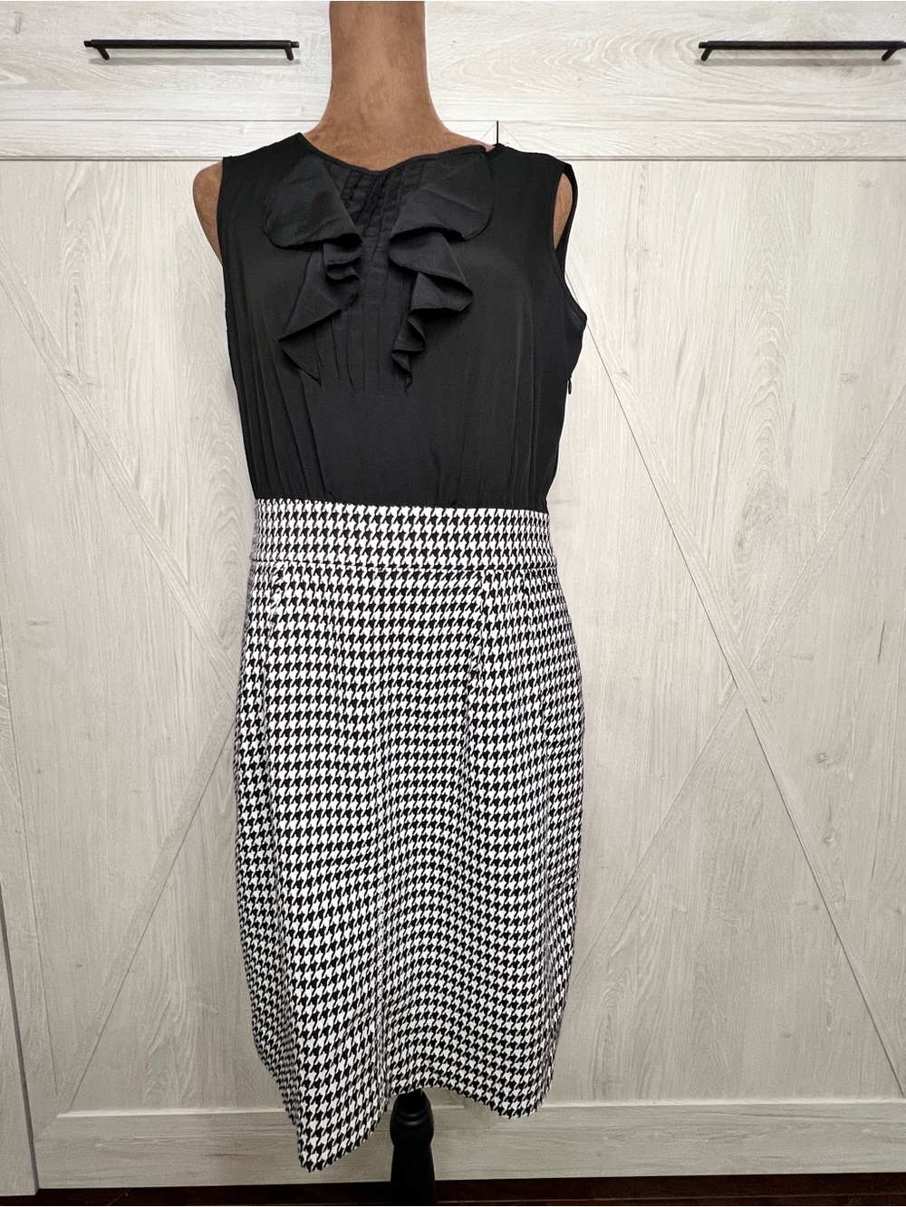 Classic Chic Houndstooth Ruffle Neck Mixed Media Sheath Dress